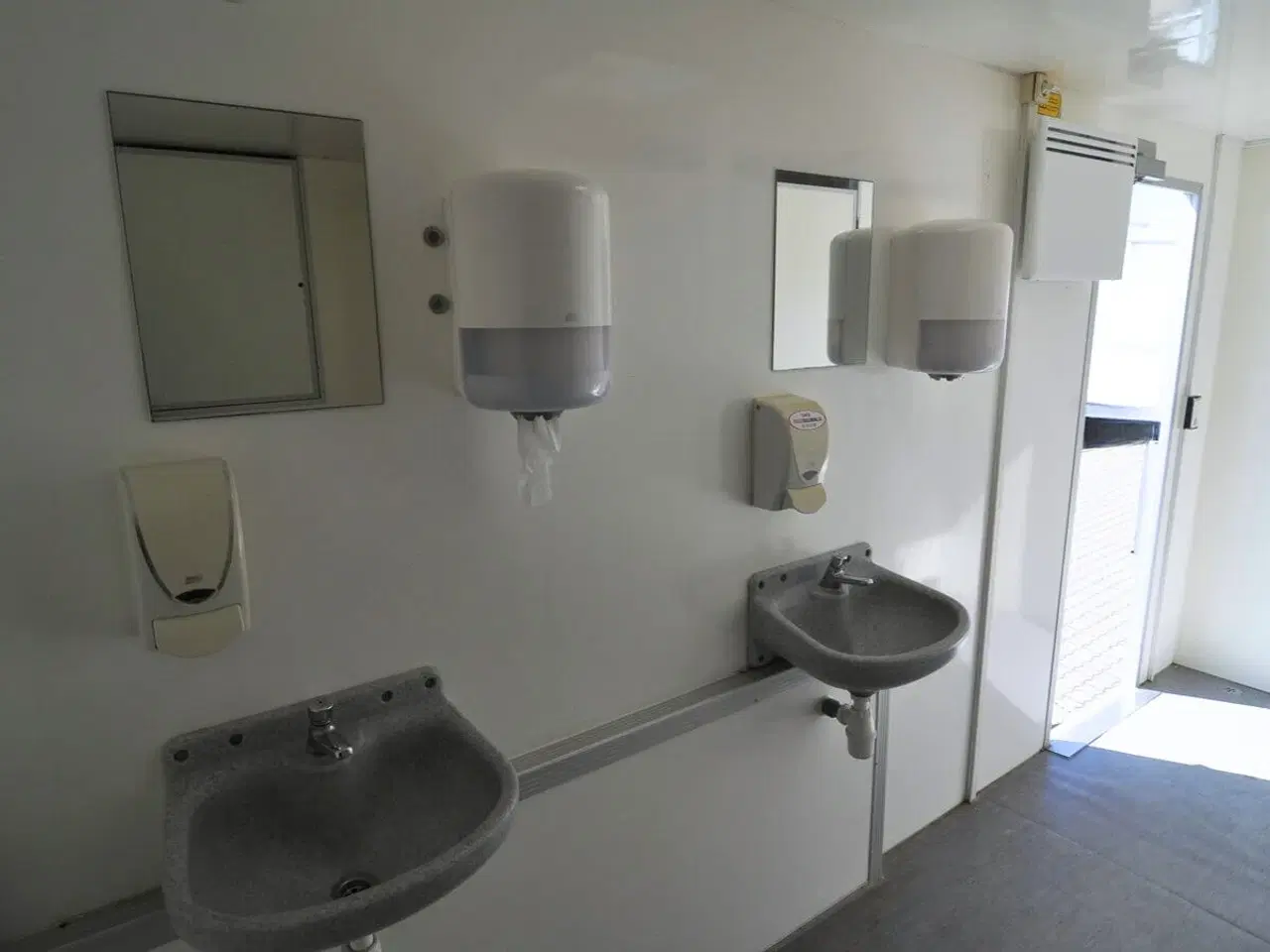 Billede 14 - Toiletvogn 730: Herre-dame