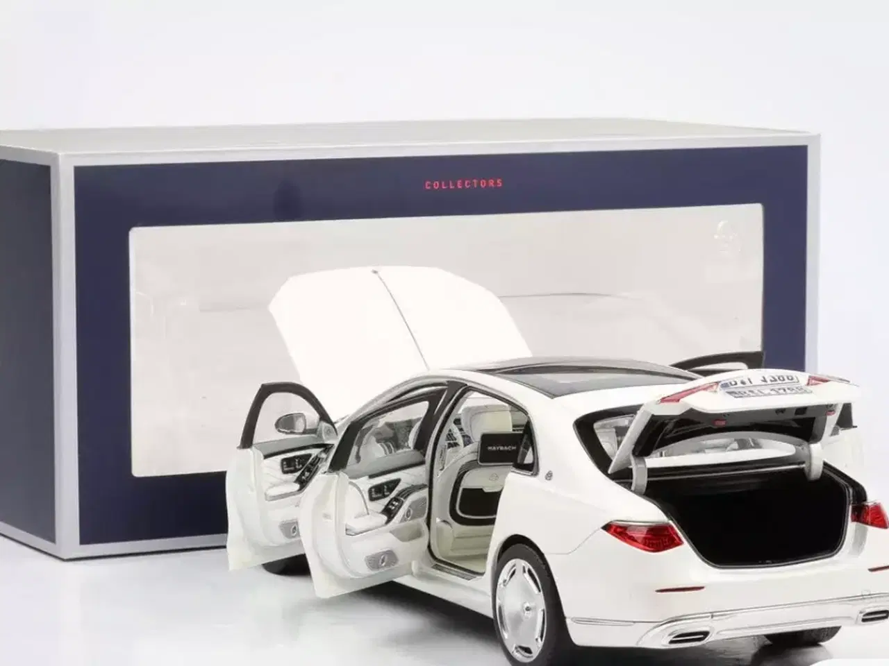 Billede 1 - 1:18 Mercedes Maybach S680 4matic 2021