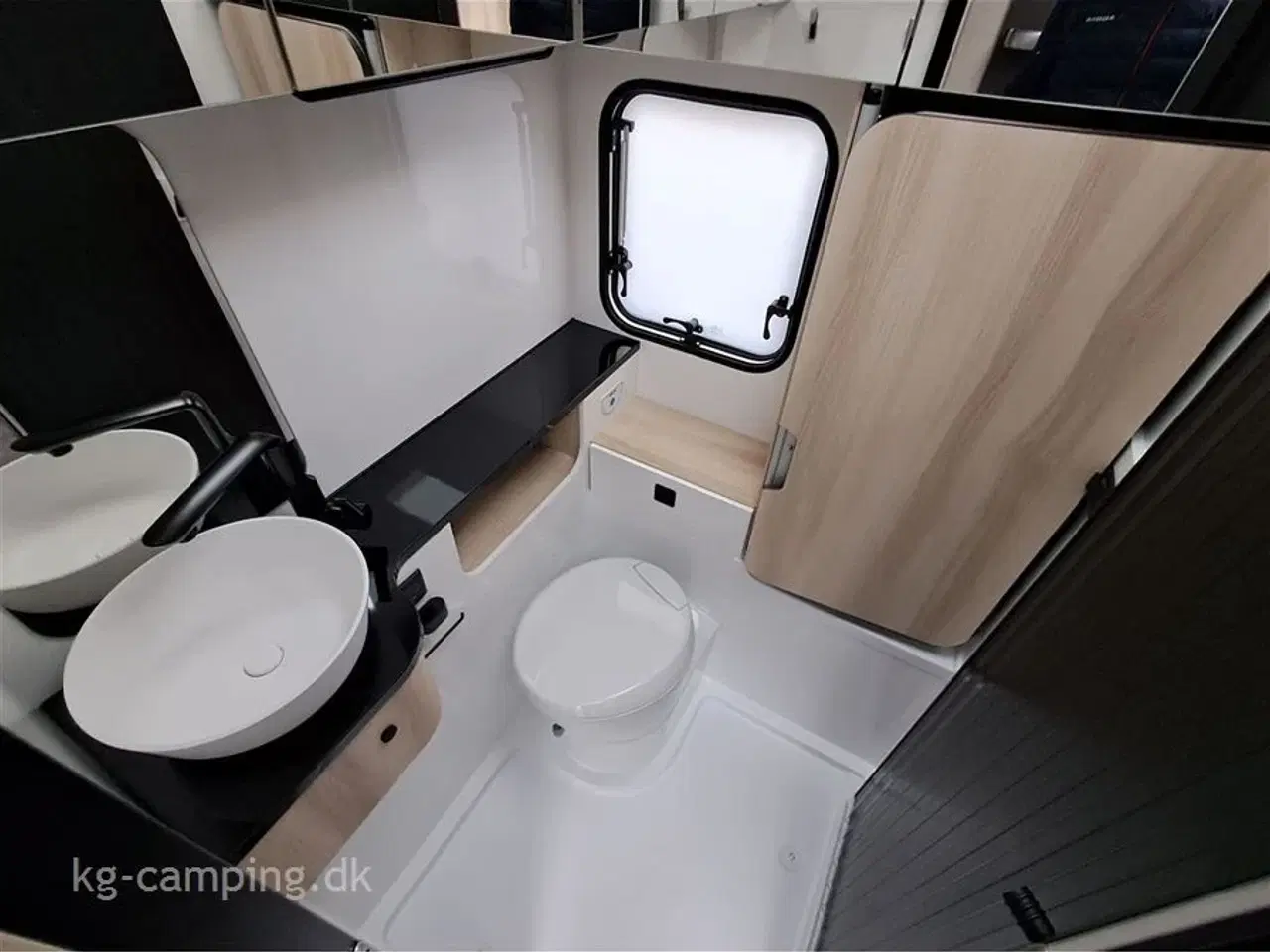 Billede 12 - 2026 - Hobby De Luxe 460 SFf   Ny 2026 Kampagne model DK LINE fra HOBBY - kan nedvejes til 1350 kg.