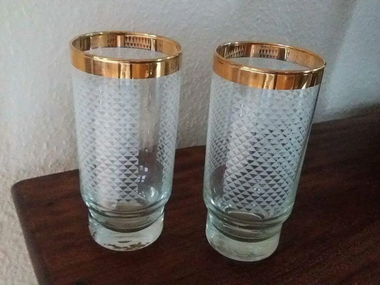 Billede 1 - 9 stk glas med "guld"kant