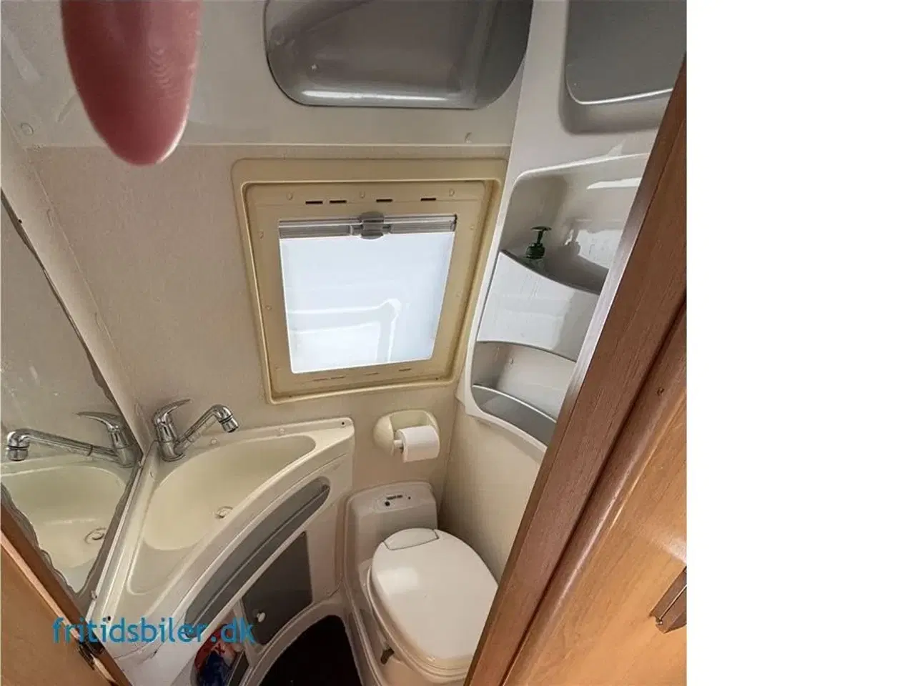 Billede 6 - 2006 - Chausson   Fin lille 540 city campervan med vinter pakke med ekstra isolering og diesel fyr
