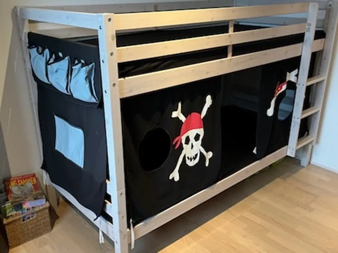 Billede 1 - Køjeseng kan skilles - og blive til 2 enkelt senge