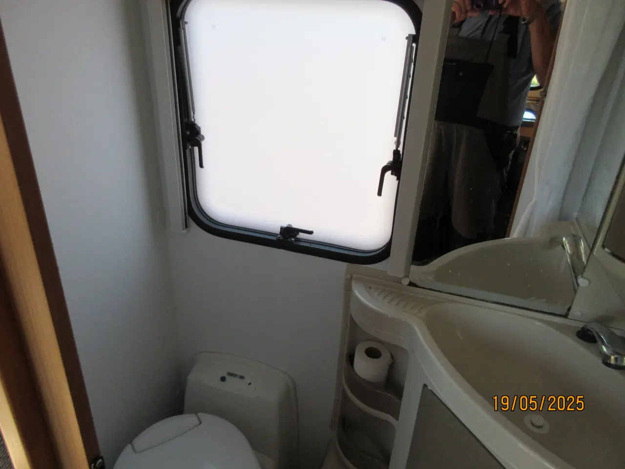 Billede 5 - Adria Adora 472 lu