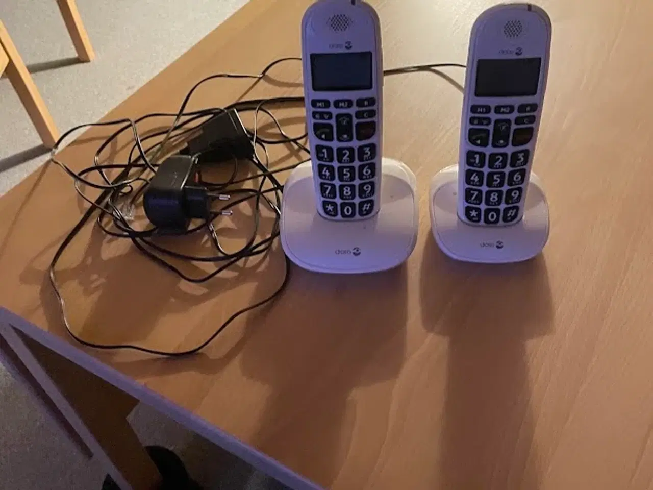 Billede 1 - 2 stk fast net telefoner