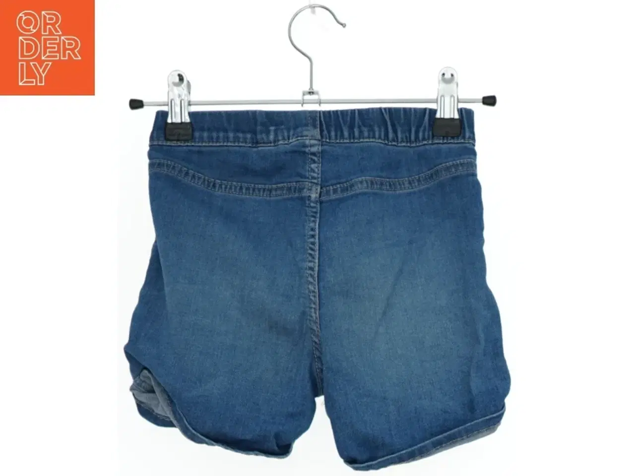 Billede 2 - Denim shorts til børn fra H&M (str. 122)