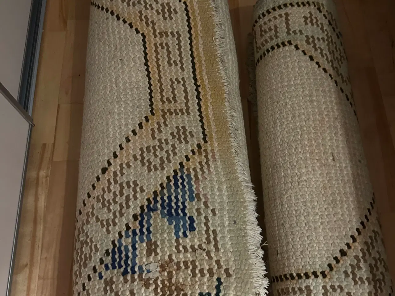 Billede 4 - Ulv tæpper (Giv et bud)