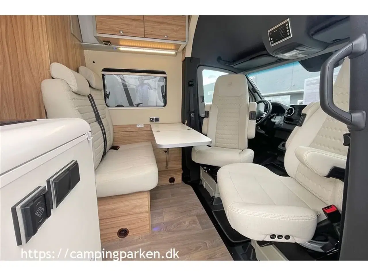 Billede 4 - 2021 - Hymer Grand Canyon S   Hymer Grand Canyon S byder på køreoplevelse, 4 sovepladser, under 6 meter