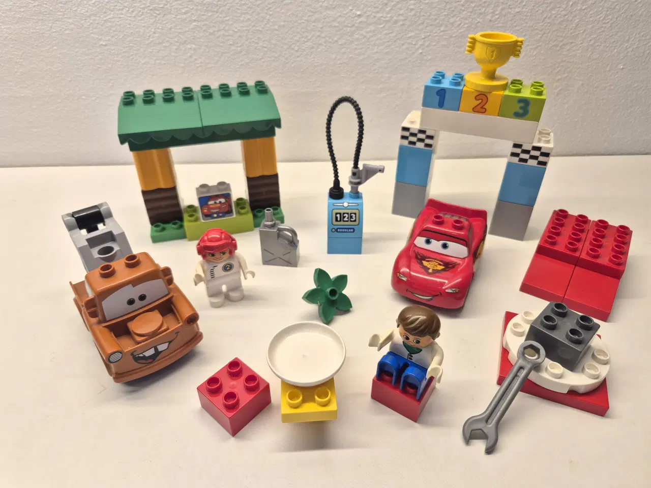 Billede 1 - Duplo Disney Cars Bumle, McQueen samt forskellige