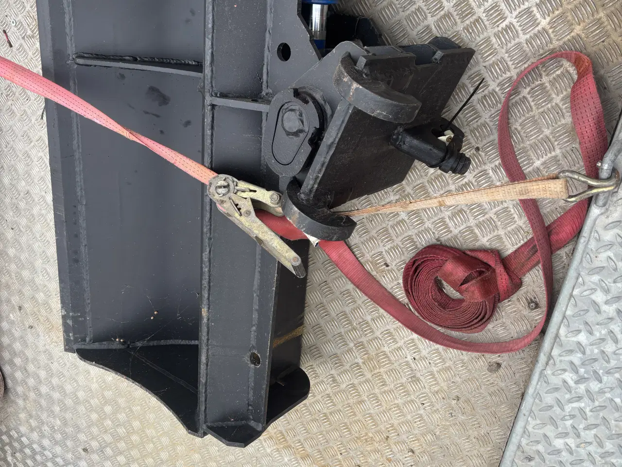 Billede 4 - Helt ny tiltplanerskovl Sælges 