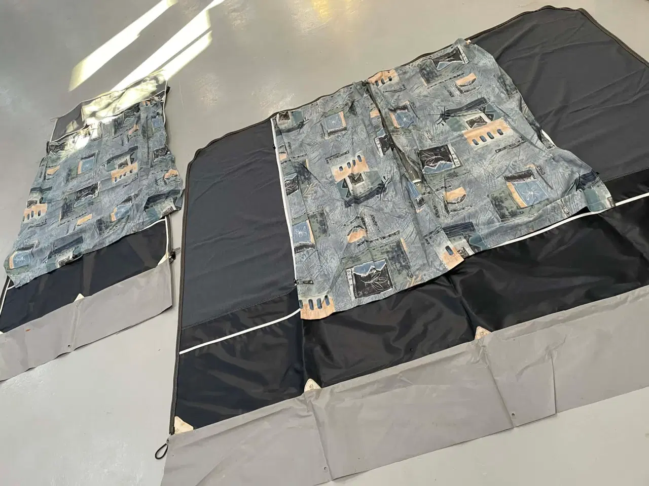 Billede 2 - Sider til Isabella Forum med gardiner