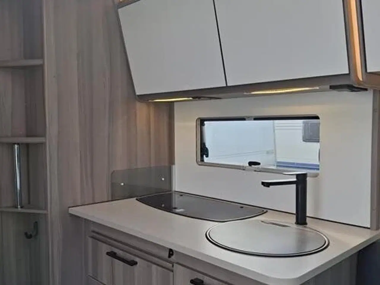 Billede 4 - Kabe Estate 560 GLE