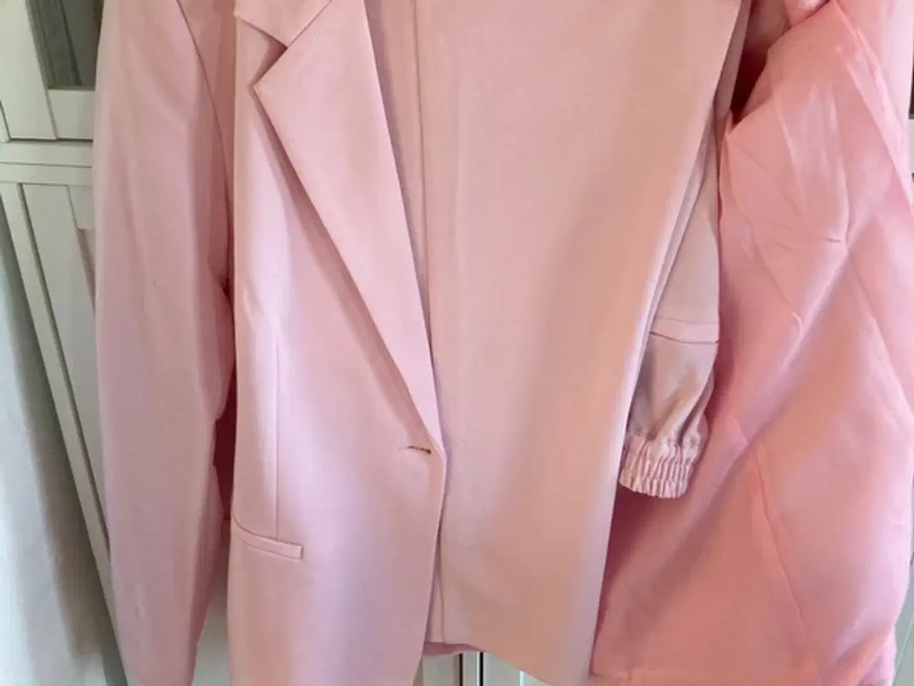 Billede 1 - Blazer  /bukser Kaffe 