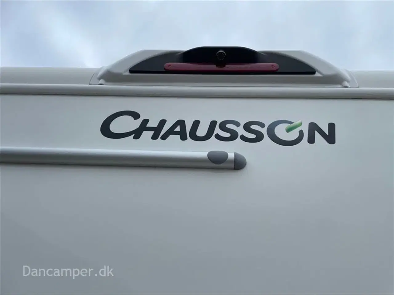 Billede 4 - 2019 - Chausson Flash 515   Anvisningsbil!  2019 model! En ejer! Under 6m. 170Hk Ford, model med fransk seng, markise og NX5-alarm. Nysynet.