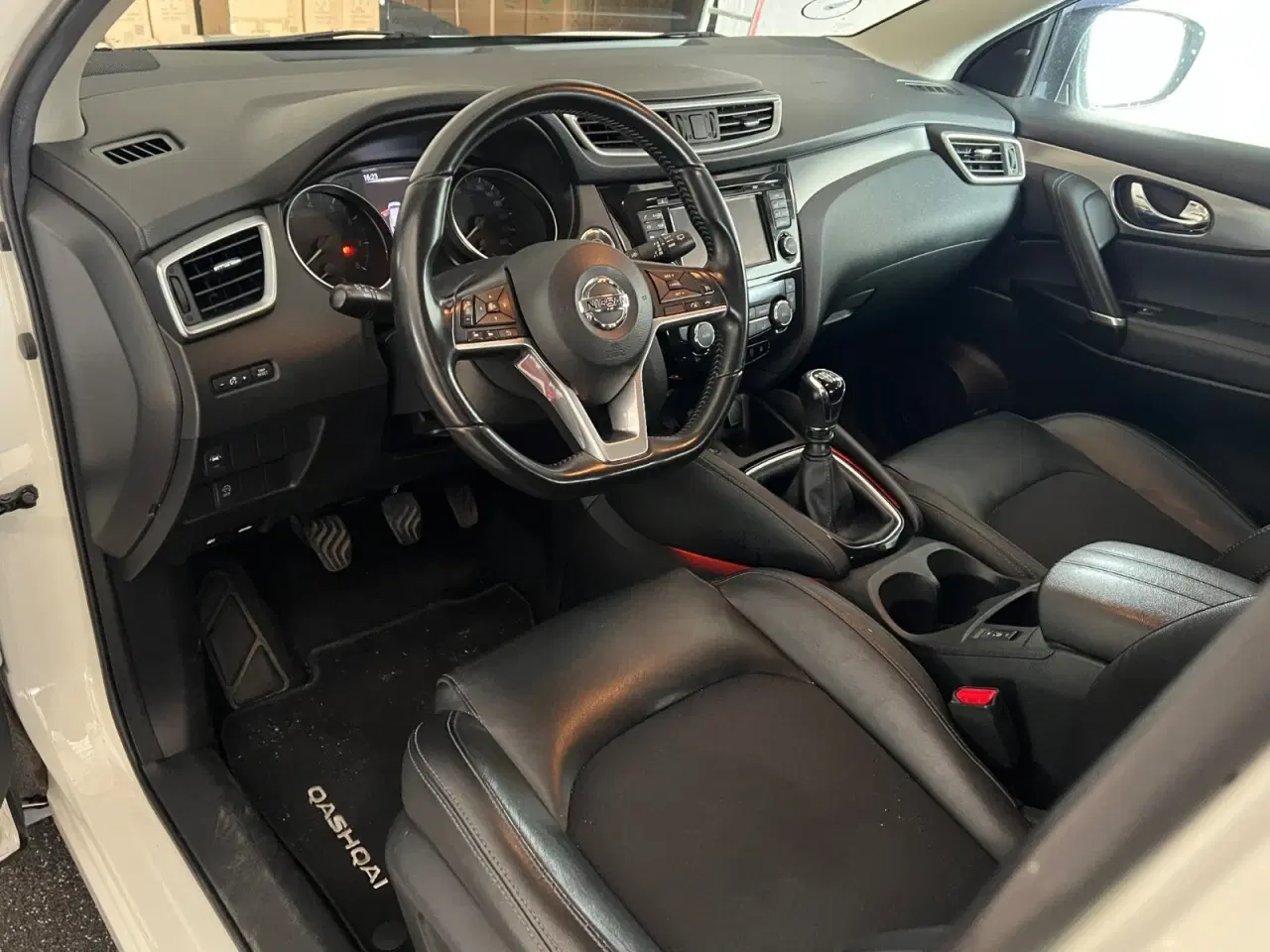 Billede 8 - Nissan Qashqai 1,2 Dig-T 115 N-Connecta