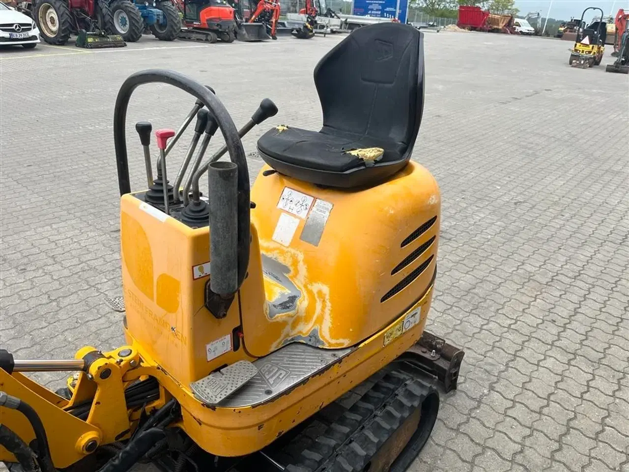 Billede 8 - JCB MICRO 1100kg minigraver med hurtigskifte og 5skovle