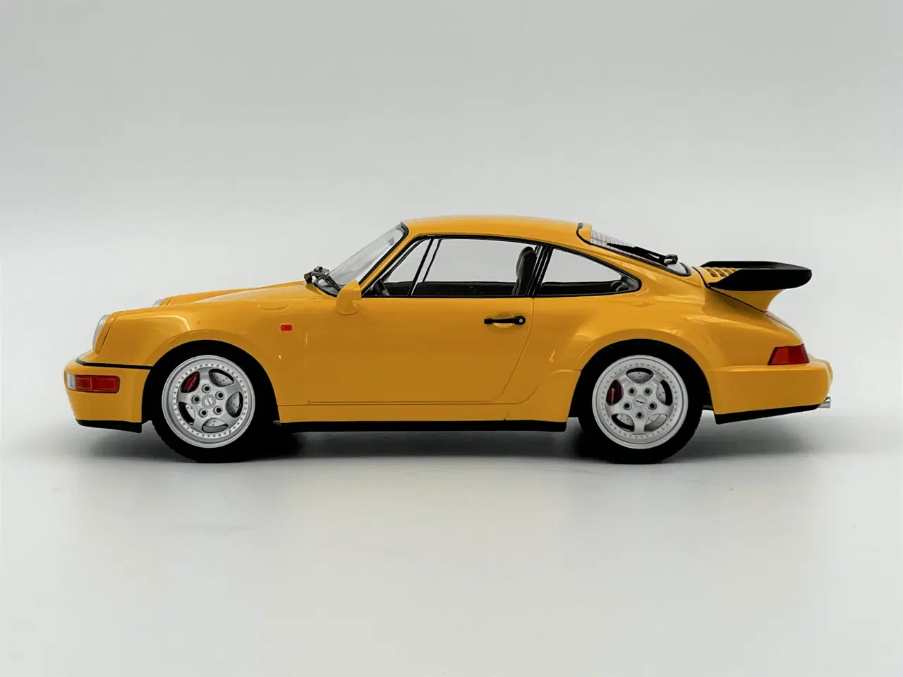 Billede 2 - 1990 Porsche 911 Turbo 964 1 af 600stk - 1:18