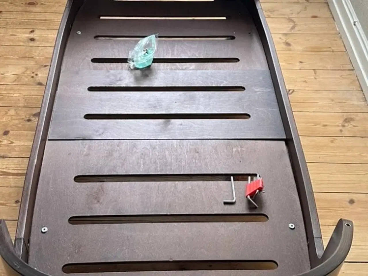 Billede 6 - Leander baby og junior seng