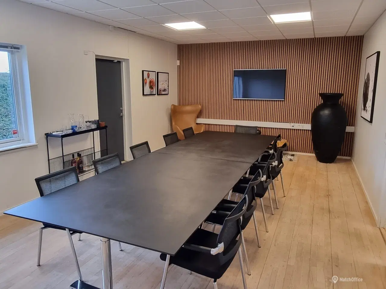 Billede 11 - Lager med pænt kontor