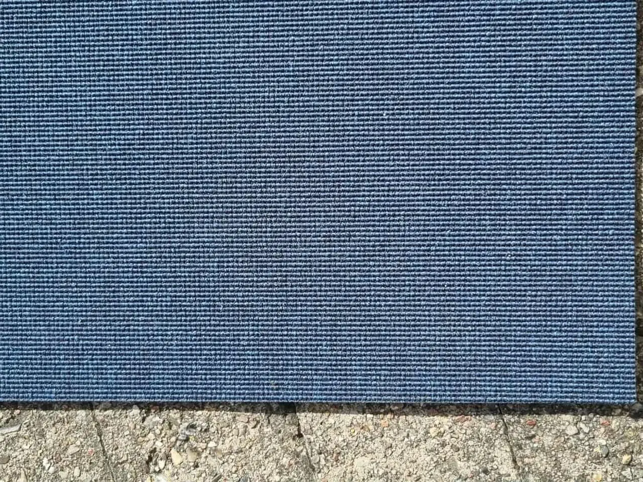 Billede 3 - Tæppefliser Mørkeblå 50 x 44 cm