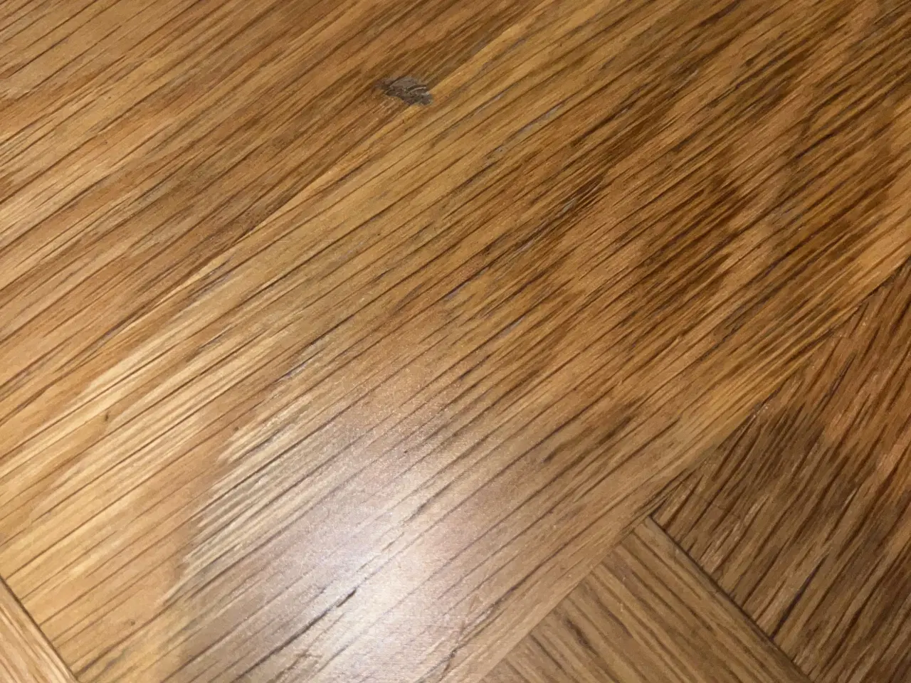 Billede 2 - Spisebord træ sildeben