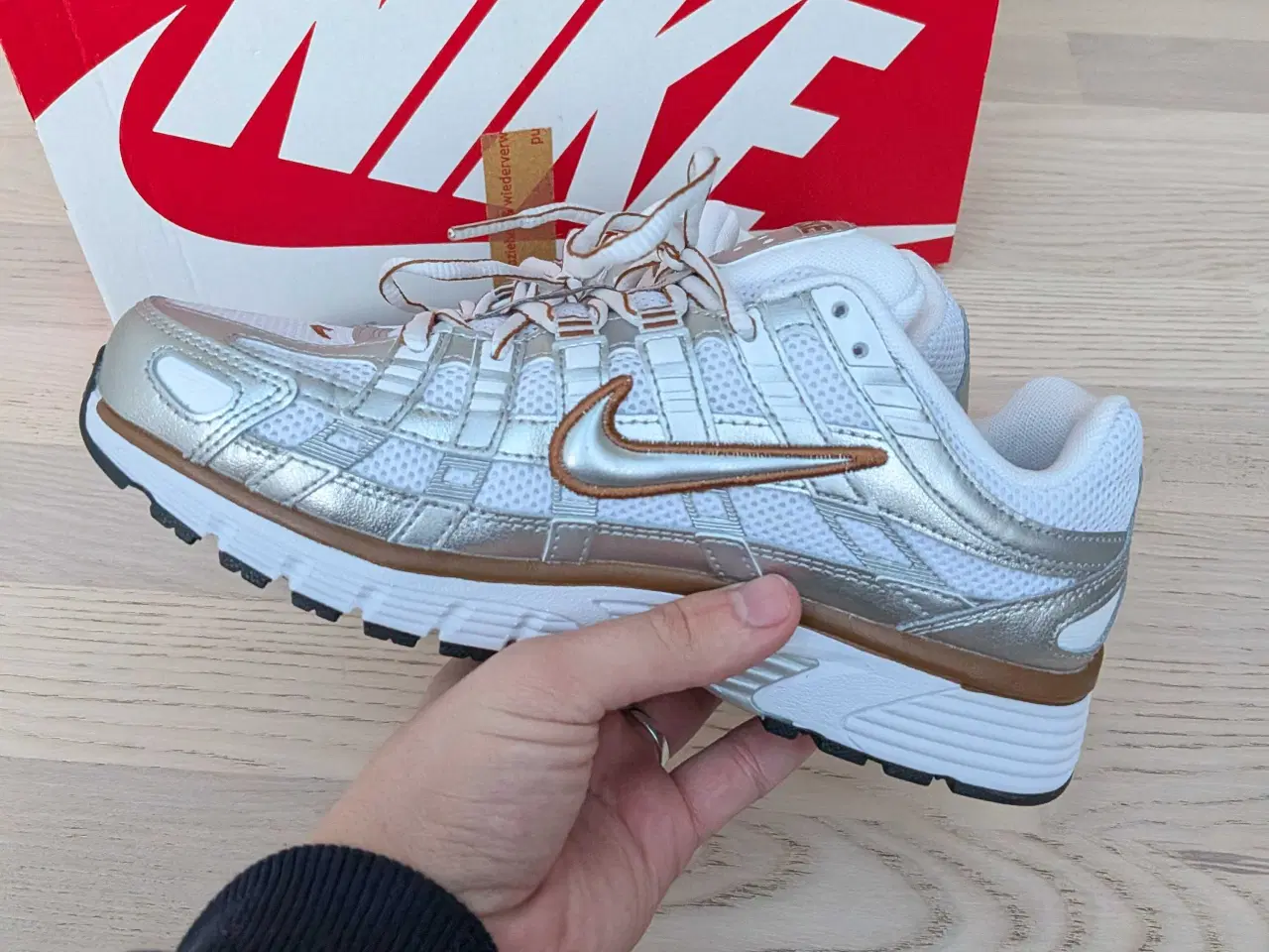 Billede 3 - Nike p-6000 light British tan 