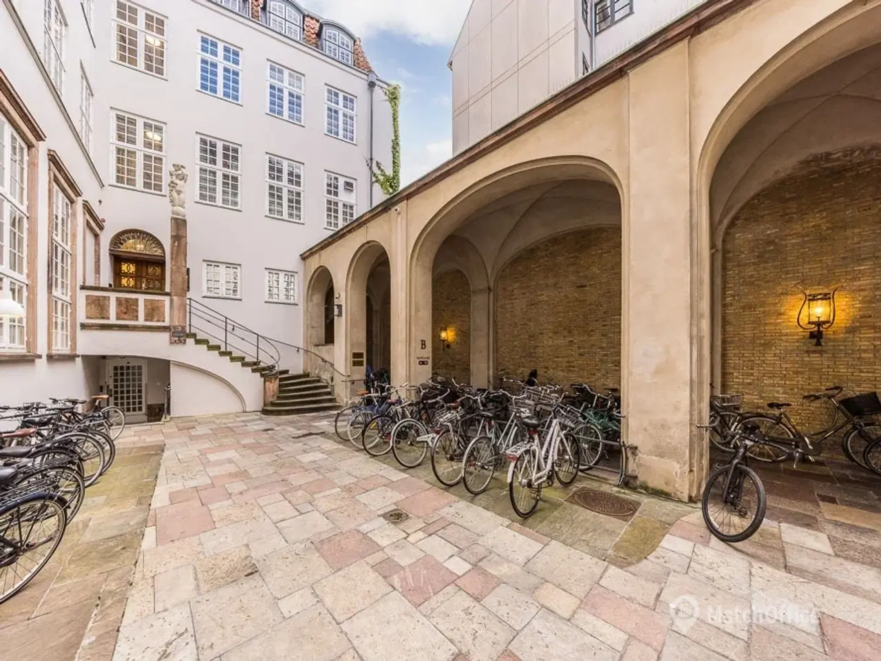 Billede 5 - Gammel og hellig sjæl. nu moderne og funktionelle kontorer