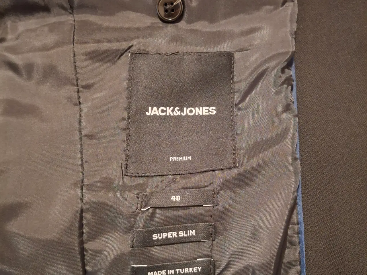 Billede 2 - Jakkesæt til konfirmand