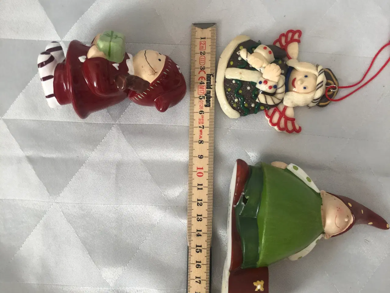 Billede 18 - 3 forskellige julefigurer
