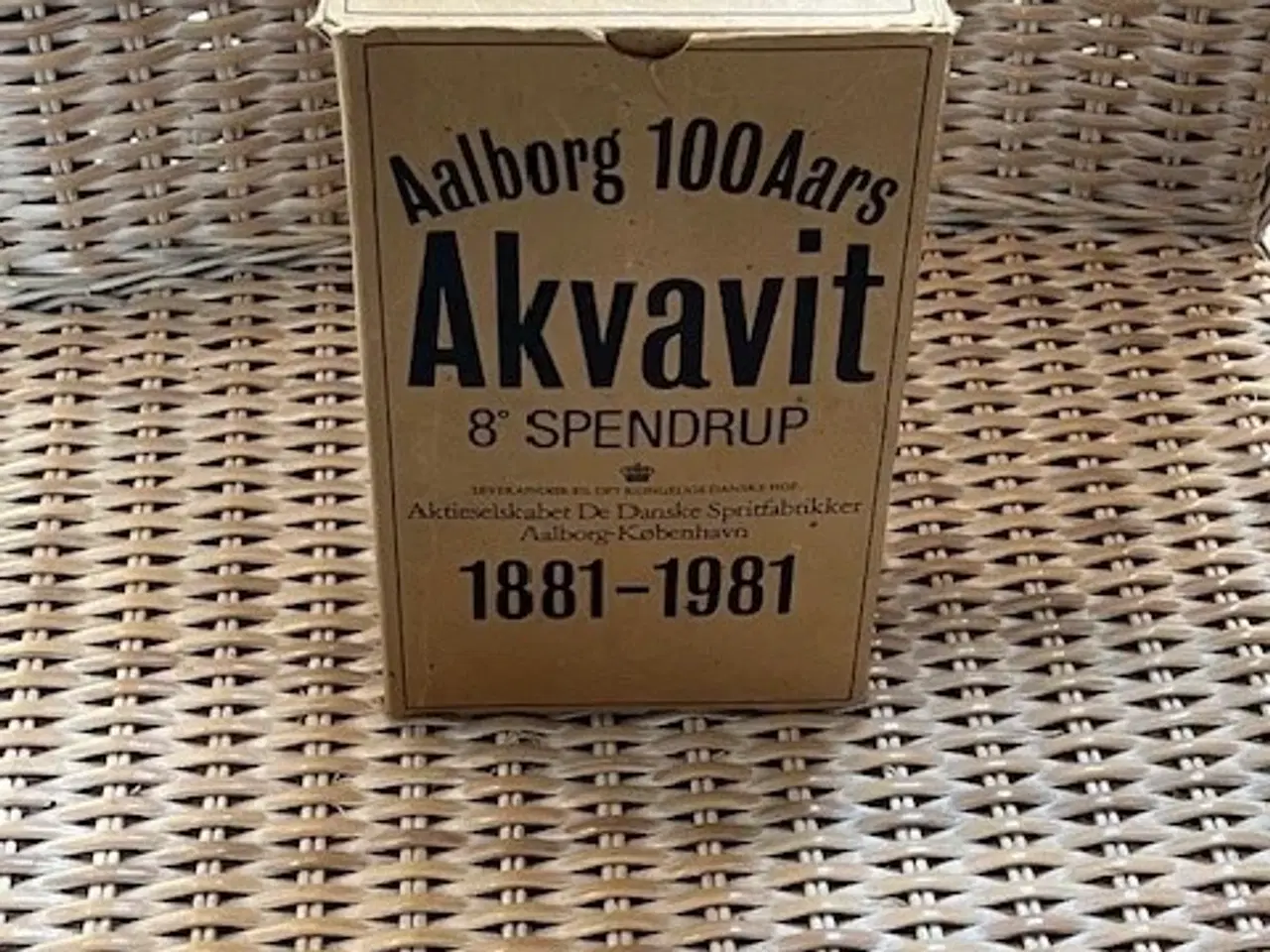 Billede 7 - Aalborg Jule Akvavit – samling af 19 årgange (1881