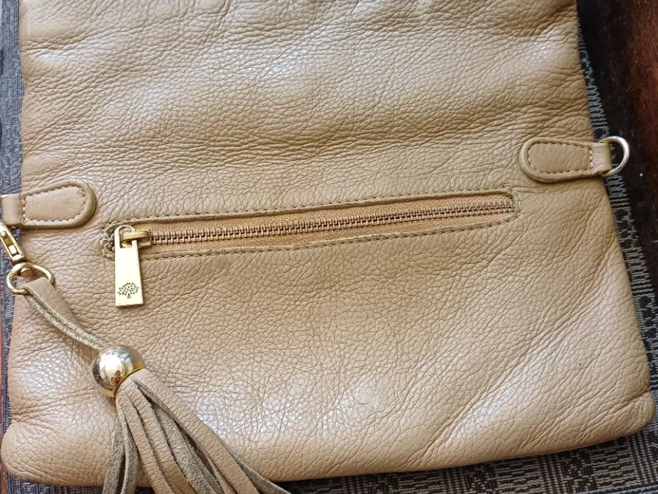 Billede 2 - Beige læder clutch