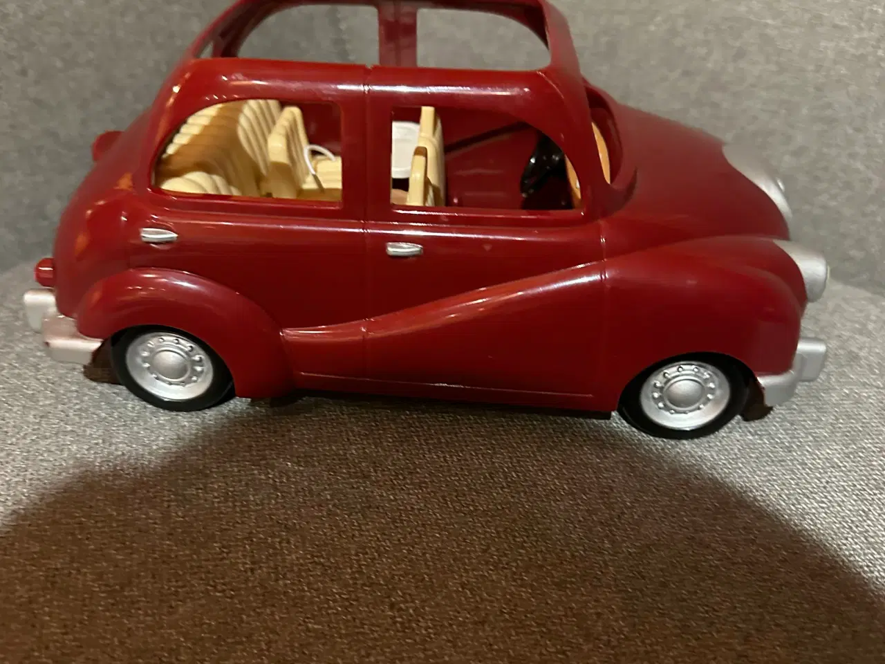 Billede 6 - Sylvanian hus / dukkehus m. tilbehør, bil, figurer