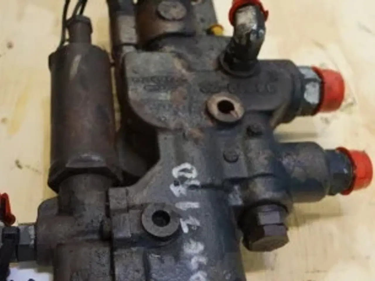 Billede 8 - Case 7130 Valve Sæt AED 92949C5