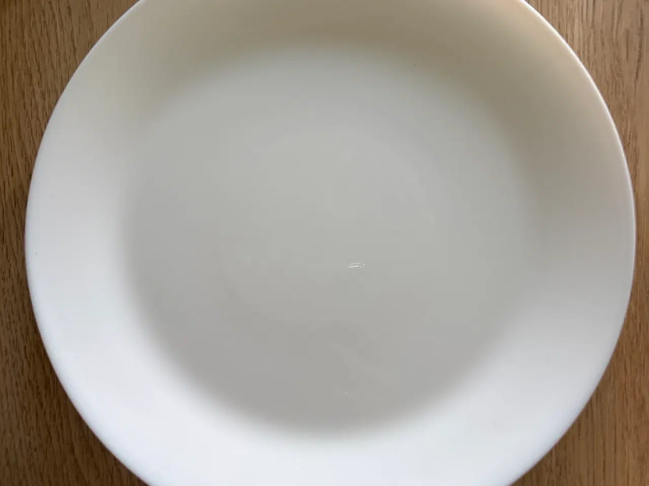 Billede 1 - Byd! 4 flade tallerkener