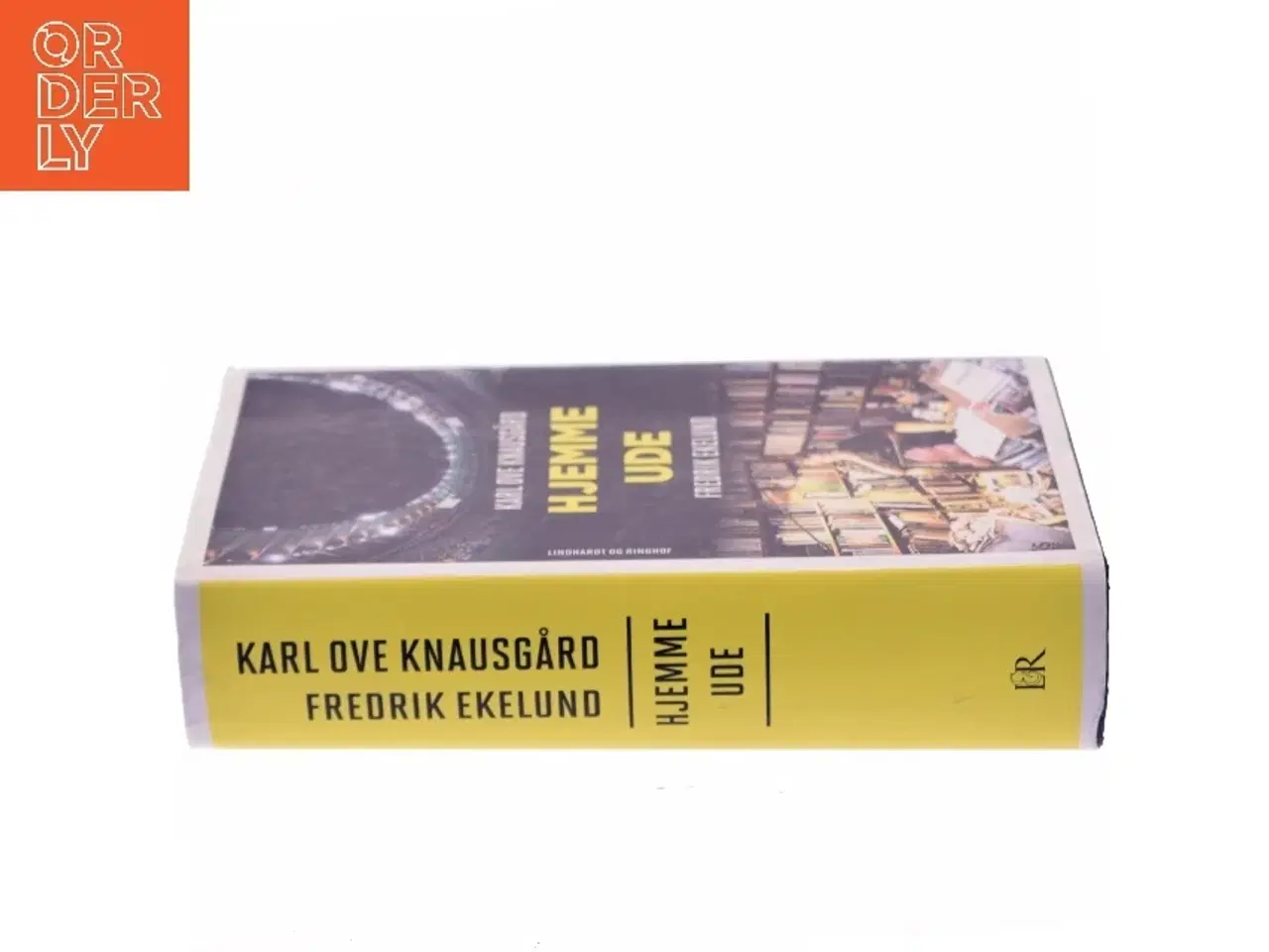 Billede 2 - Hjemme Ude af Karl Ove Knausgård (Bog)