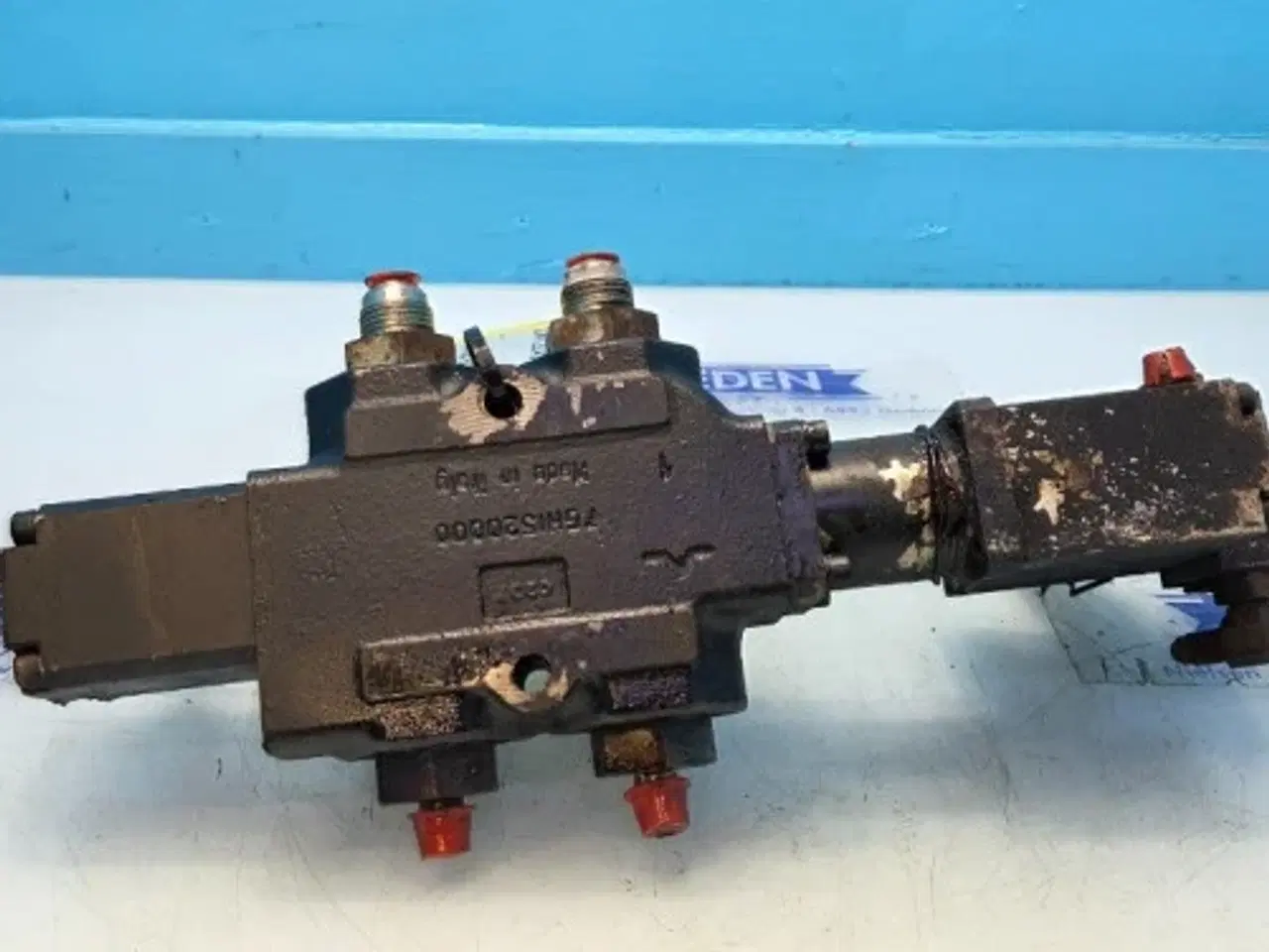 Billede 13 - Bobcat  TL38.70X  Omskifterventil 6687192