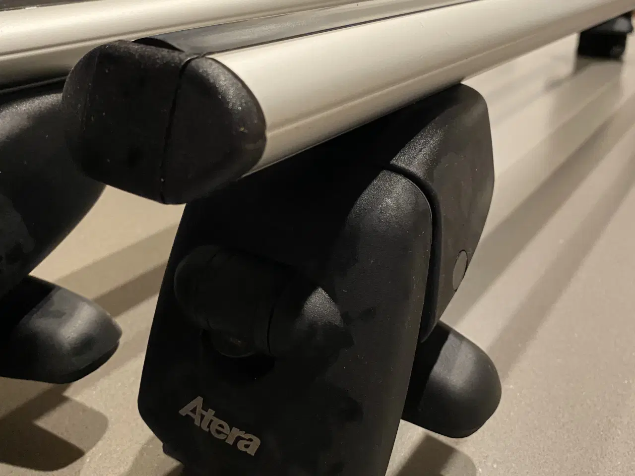 Billede 2 - Tagbøjler til Skoda Octavia