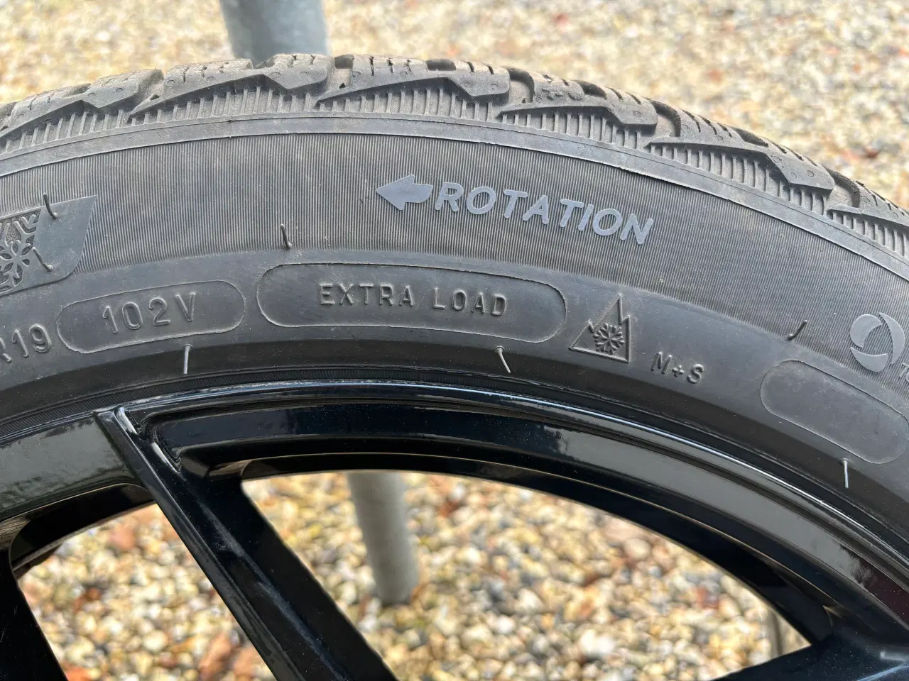 Billede 4 - Fine alufælg med vinterdæk.