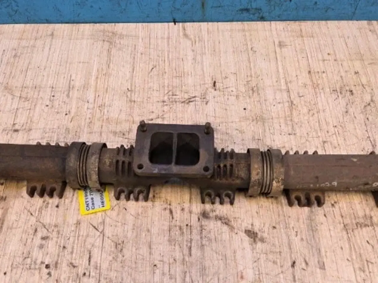 Billede 13 - Case 9010 Udstødningsmanifold 504046508