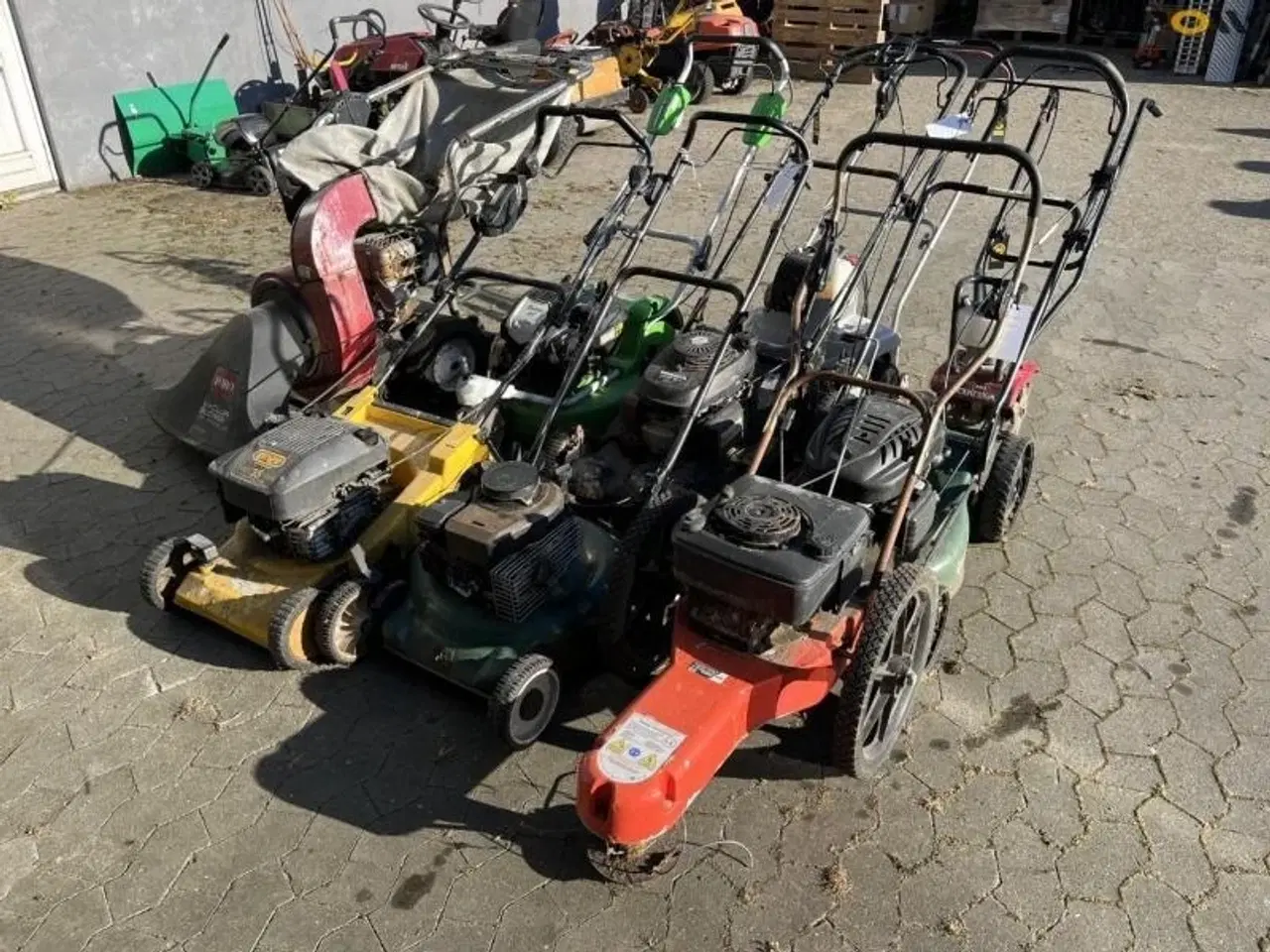 Billede 1 - - - - Plæneklipper