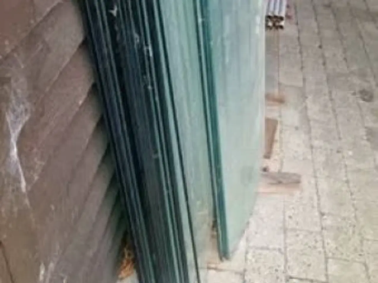 Billede 3 - Sikkerhedsglas til evt. terrasse afskærmning 