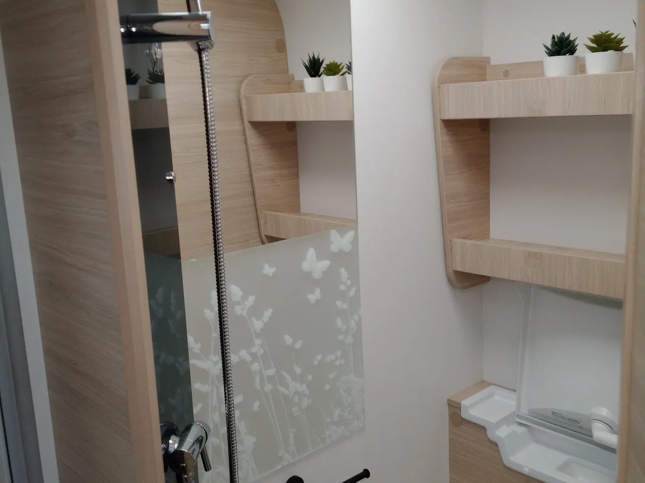 Billede 18 - SÆRDELES VELHOLDT!