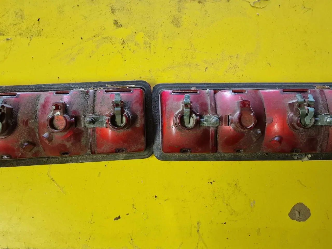 Billede 2 - Opel Kadett C baglygter