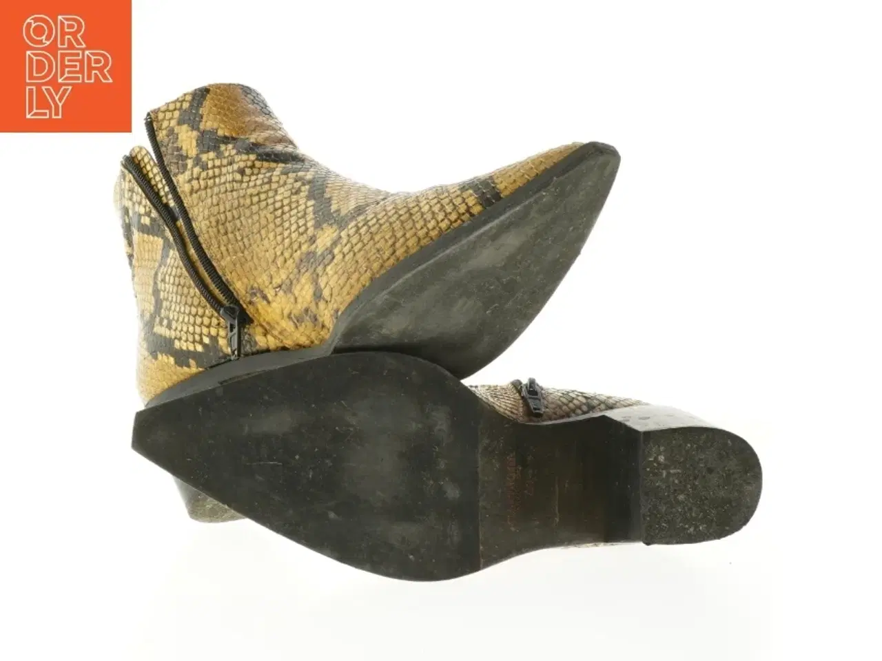 Billede 4 - Damesko i slangeprint fra Gardena (str. 39 )