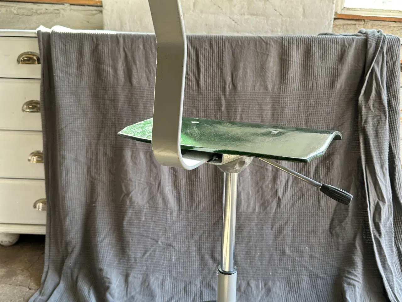 Billede 4 - Ergonomisk kvalitetsstol fra danske SIS Furniture.