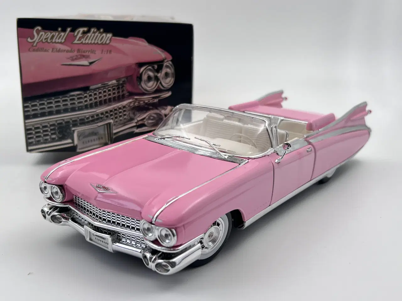 Billede 1 - 1959 Cadillac Eldorado Biarritz 1:18  