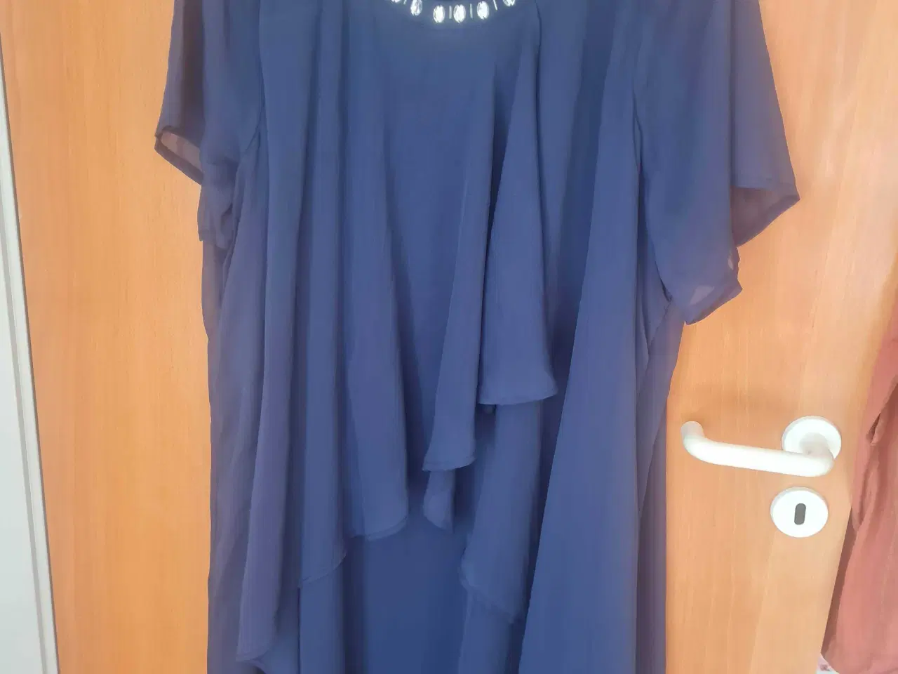 Billede 2 - Zhenzi kjole str 54 xl ny