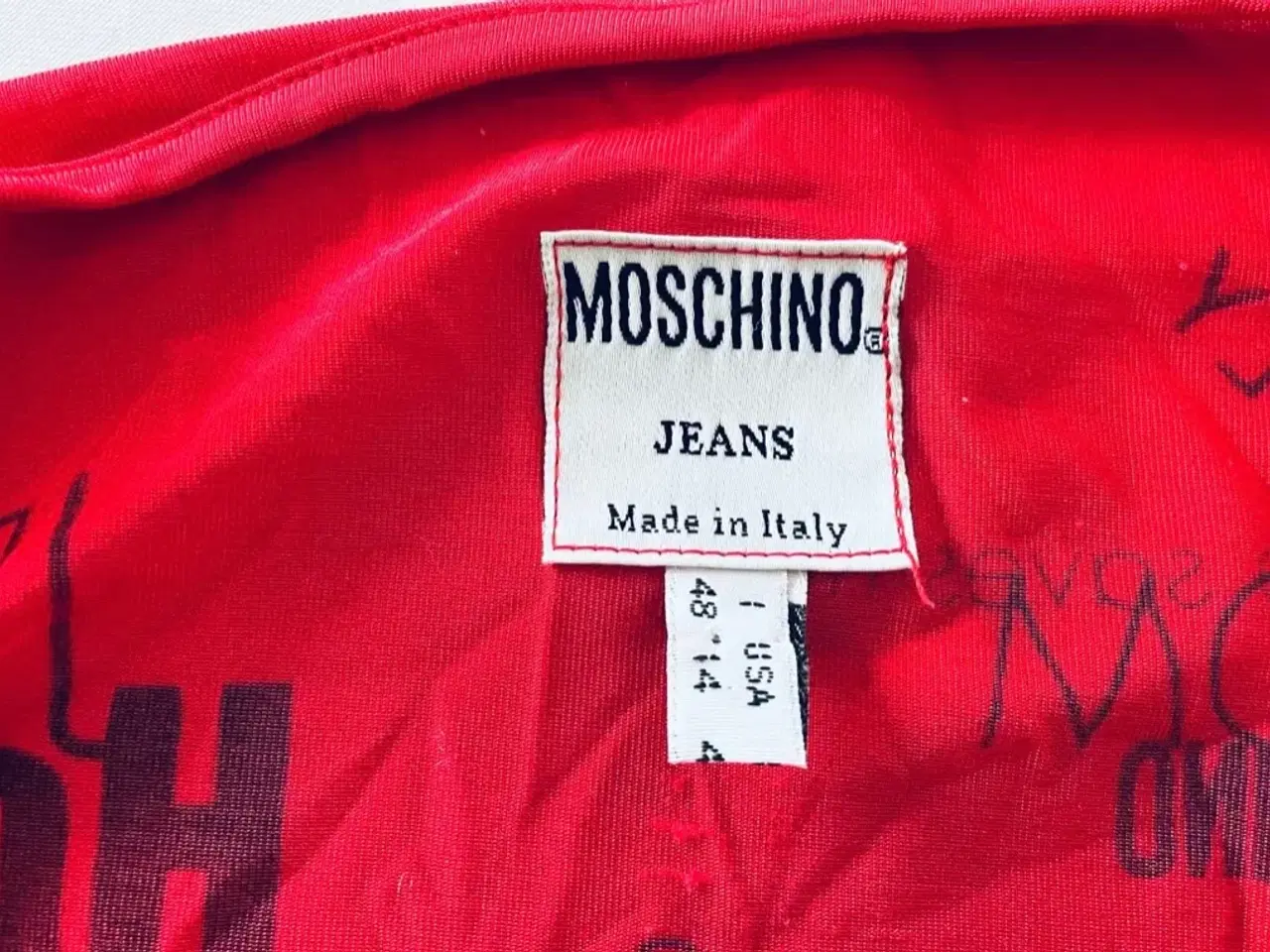 Billede 2 - Rød T-shirt fra Moschino Jeans 