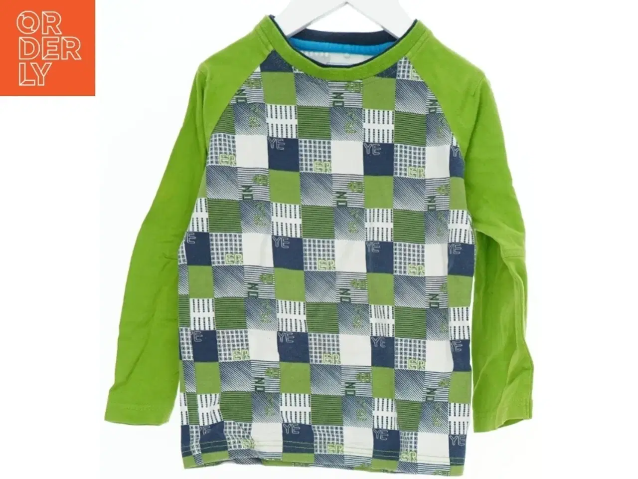 Billede 1 - Langærmet bluse med mønster fra Name It (str. 104)