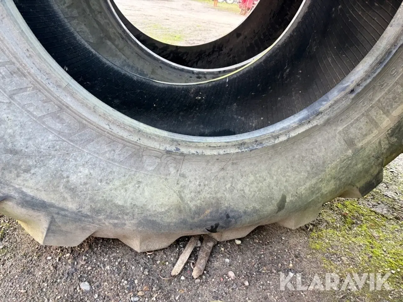 Billede 5 - Landbrugsdæk Bridgestone + 710/75R42Michelin 2 styk