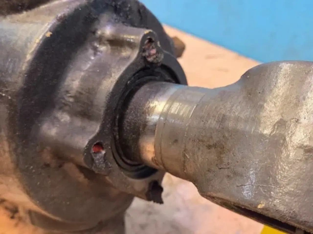 Billede 3 - New Holland LB110 Cylinder 85800365